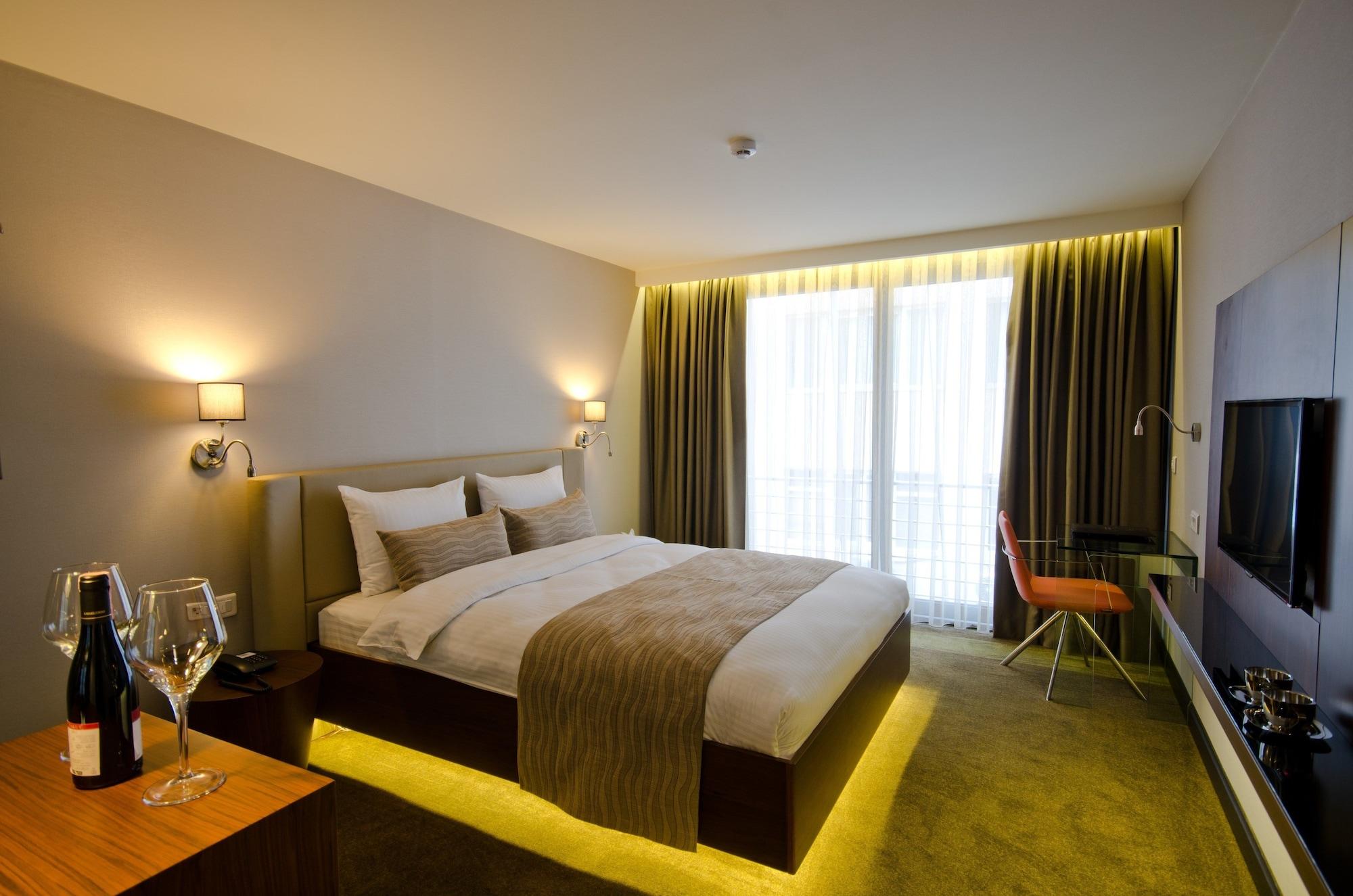 Inncity Hotel Nisantasi Istanbul Exterior photo